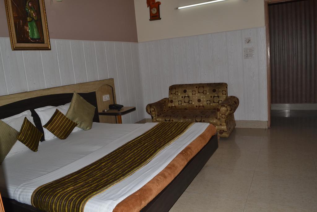 Hotel Atithi International Katra  Pokoj fotografie