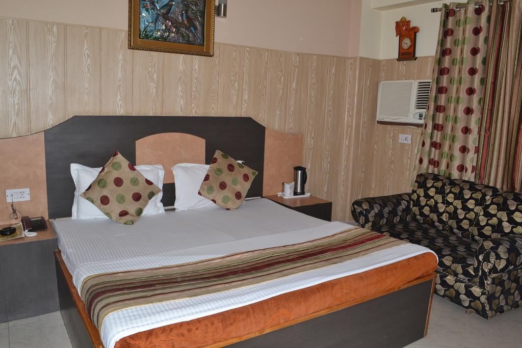 Hotel Atithi International Katra  Pokoj fotografie